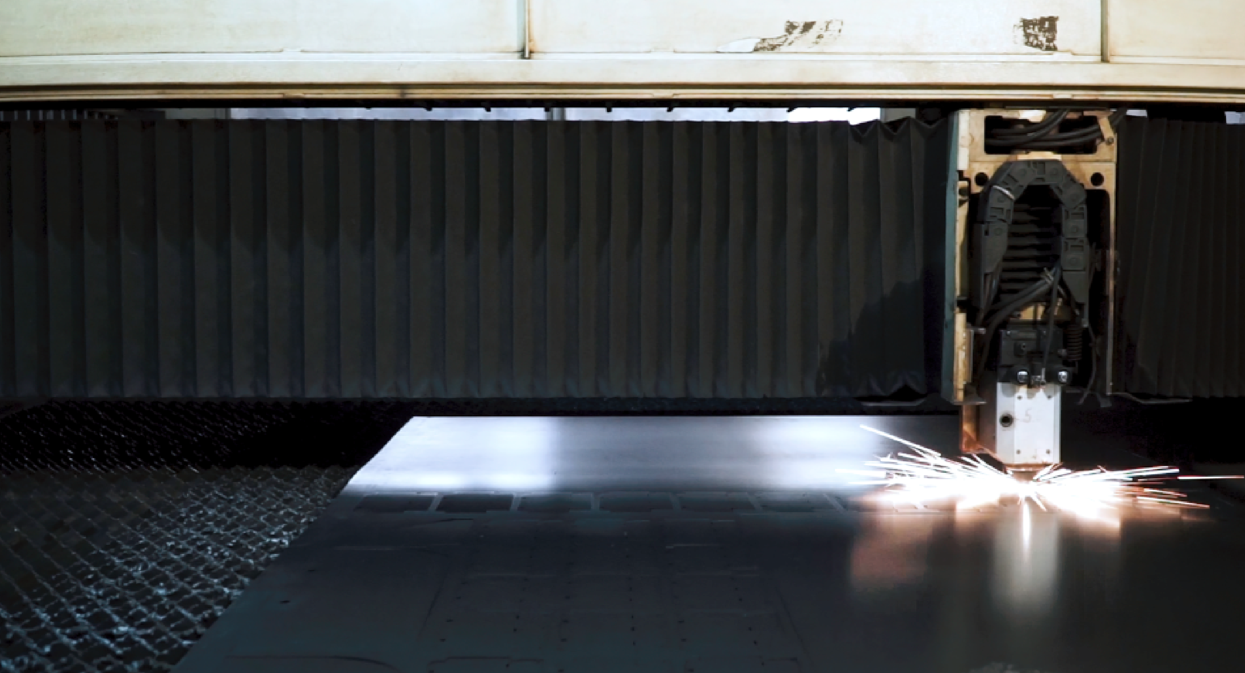 How Metal Laser Cutting Machine Manufacturers Drive Industrial 3D Cutting Efficiency in India